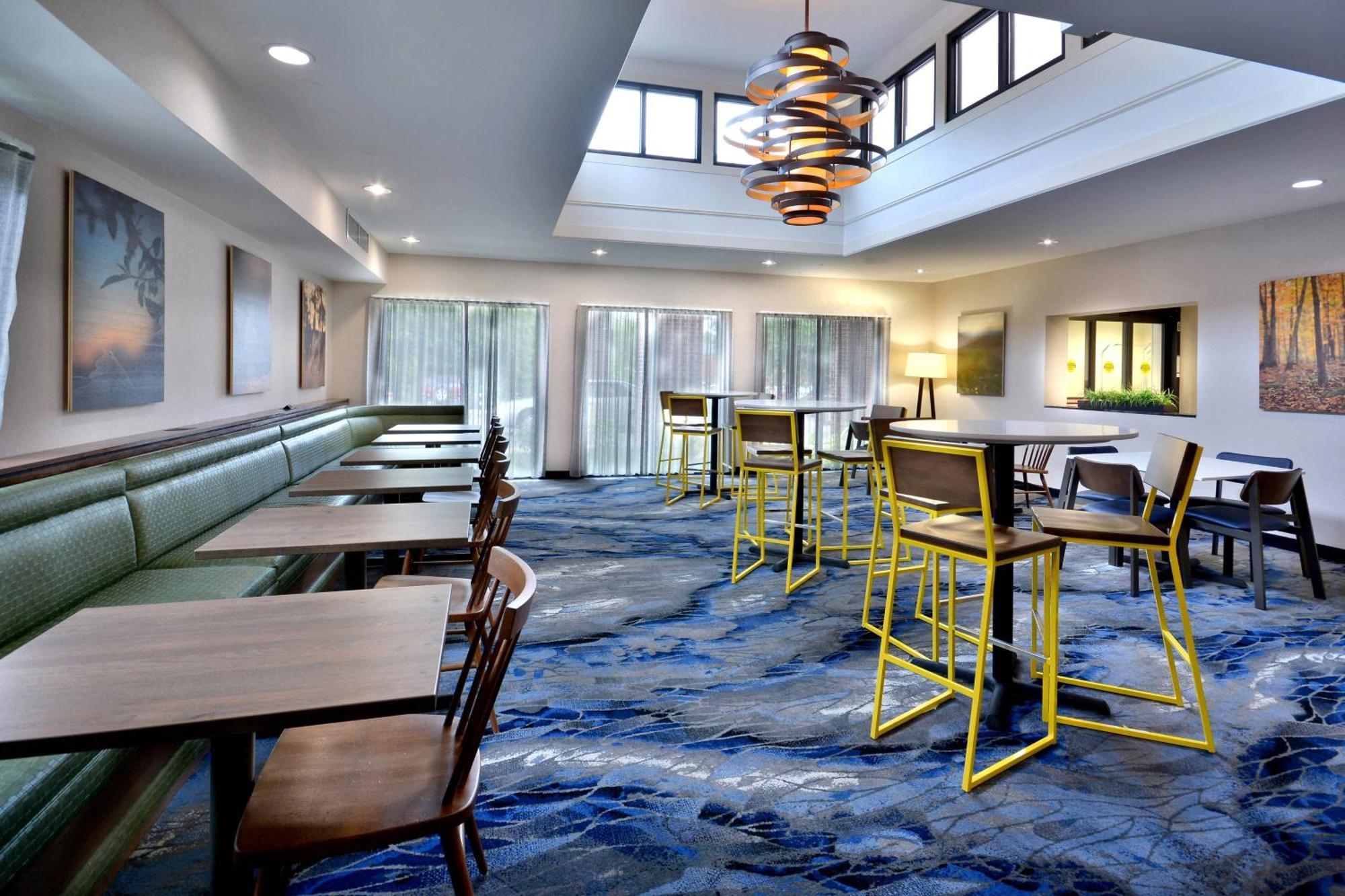 Fairfield Inn & Suites By Marriott Charlottesville North Exterior foto